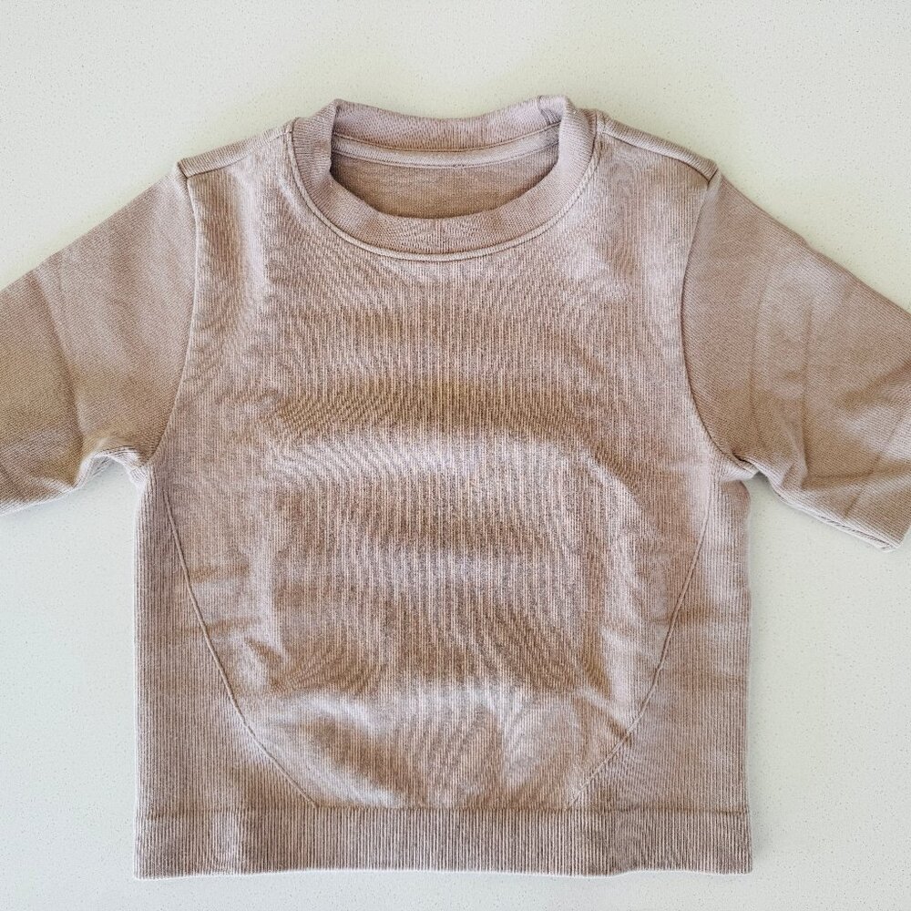 Everlane The Seamless Tee in Burnt Sugar, XS/S
